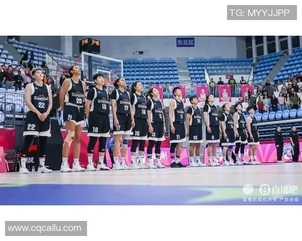 北京女篮与广东女篮激战裁判判罚引发热议赛后分析与球迷反应