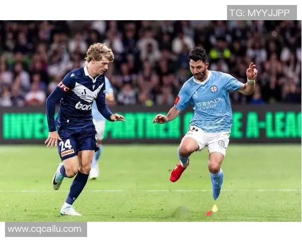 西部联与墨尔本城的精彩对决结果揭晓,赛季走势引发热议 西部联与墨尔本城的精彩对决结果揭晓,赛季走势引发热议