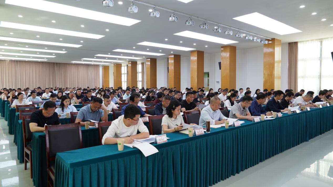江安县人大常委会评议县教育和体育局工作动员会召开(图2)